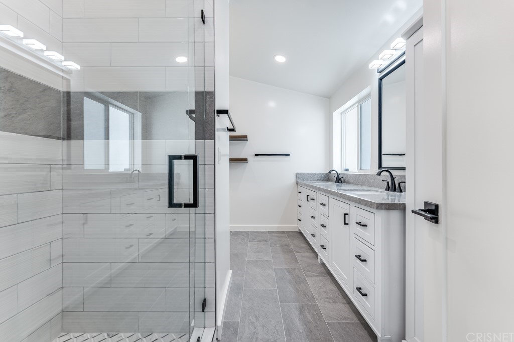 1177 Aztec Topanga, CA 90290 - Photo 26 of 65