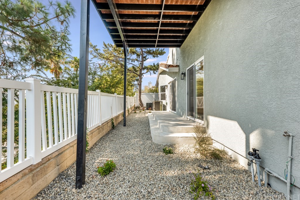 1177 Aztec Topanga, CA 90290 - Photo 54 of 65