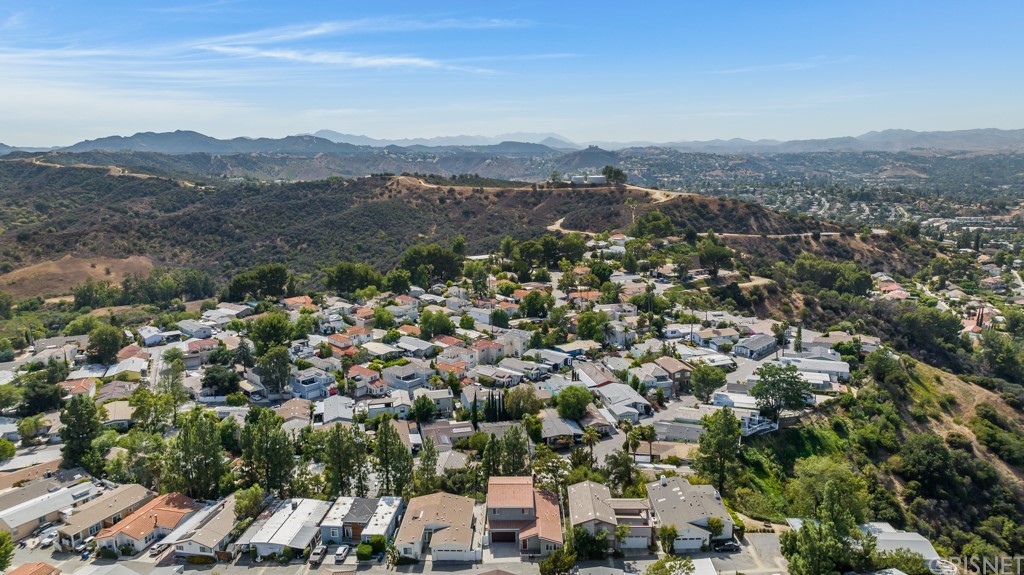 1177 Aztec Topanga, CA 90290 - Photo 63 of 65