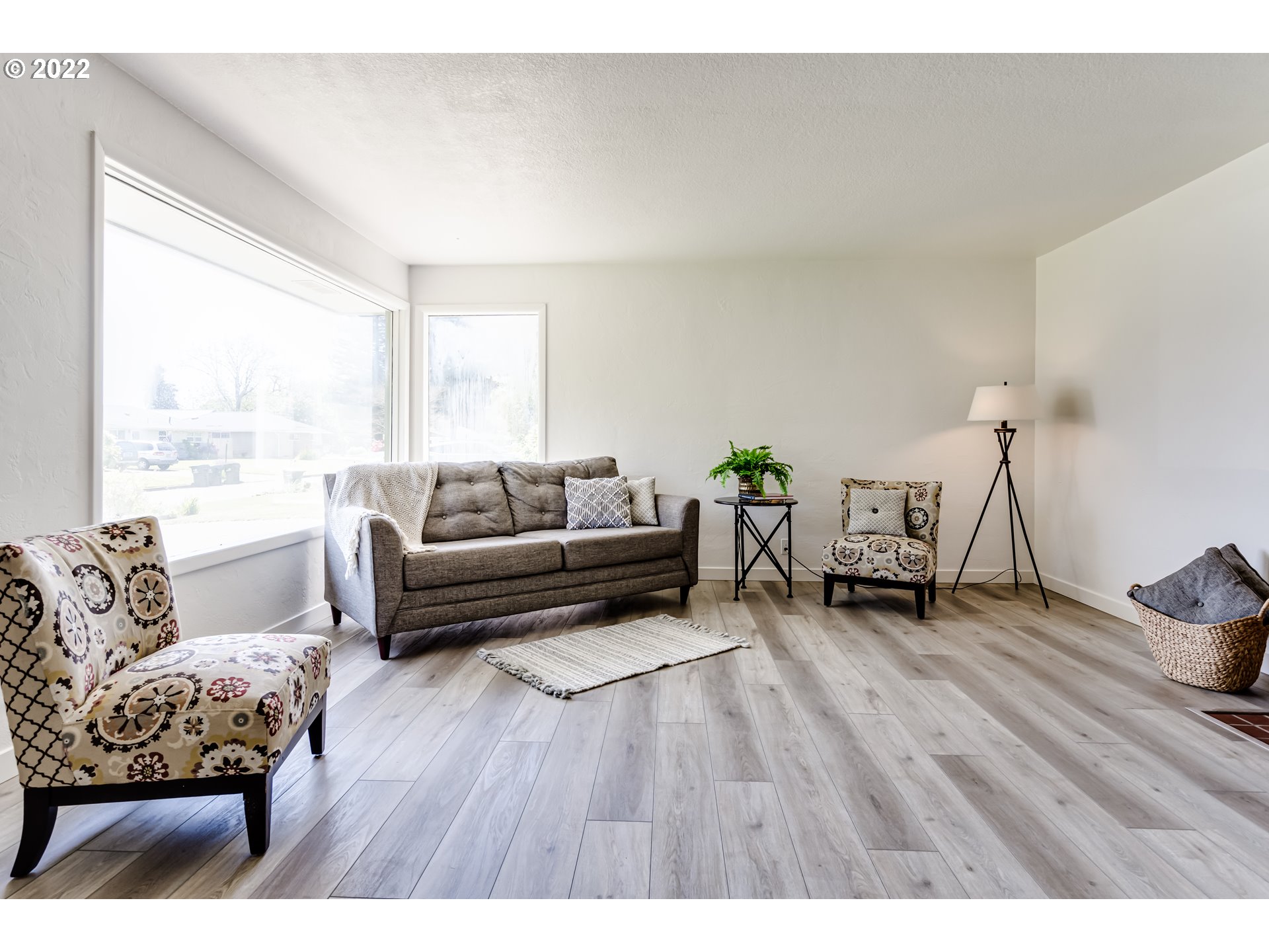 2866 Manor Drive Springfield, OR 97477 - Photo 6 of 32 a living room with furniture and a wooden floor
