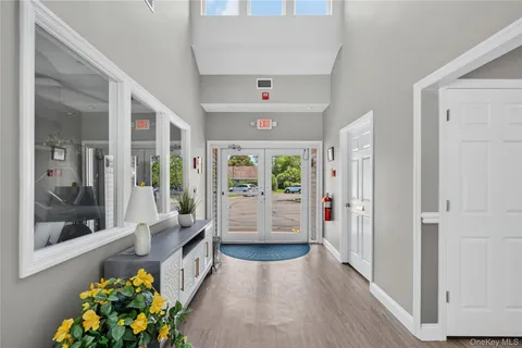 $599,000 | 91 Hidden Ponds Circle, Smithtown, NY 11787
