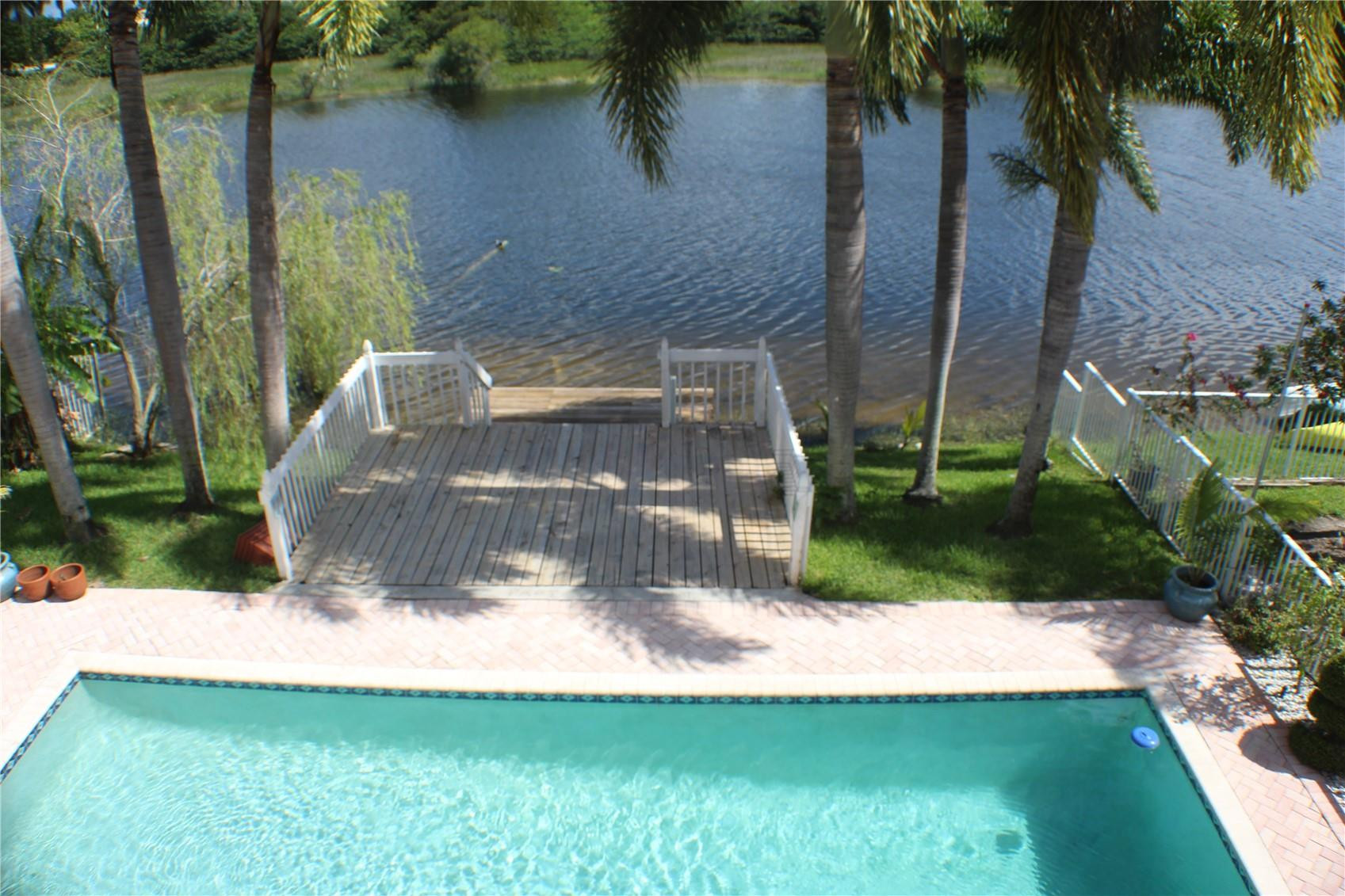 18196 Southwest 29th Street Miramar, FL 33029 - Photo 11 of 41 Photo 11