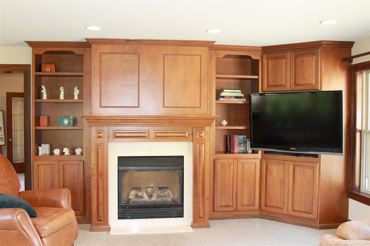 1242 Devonshire Road Grosse Pointe Park, MI 48230 - Photo 18 of 70