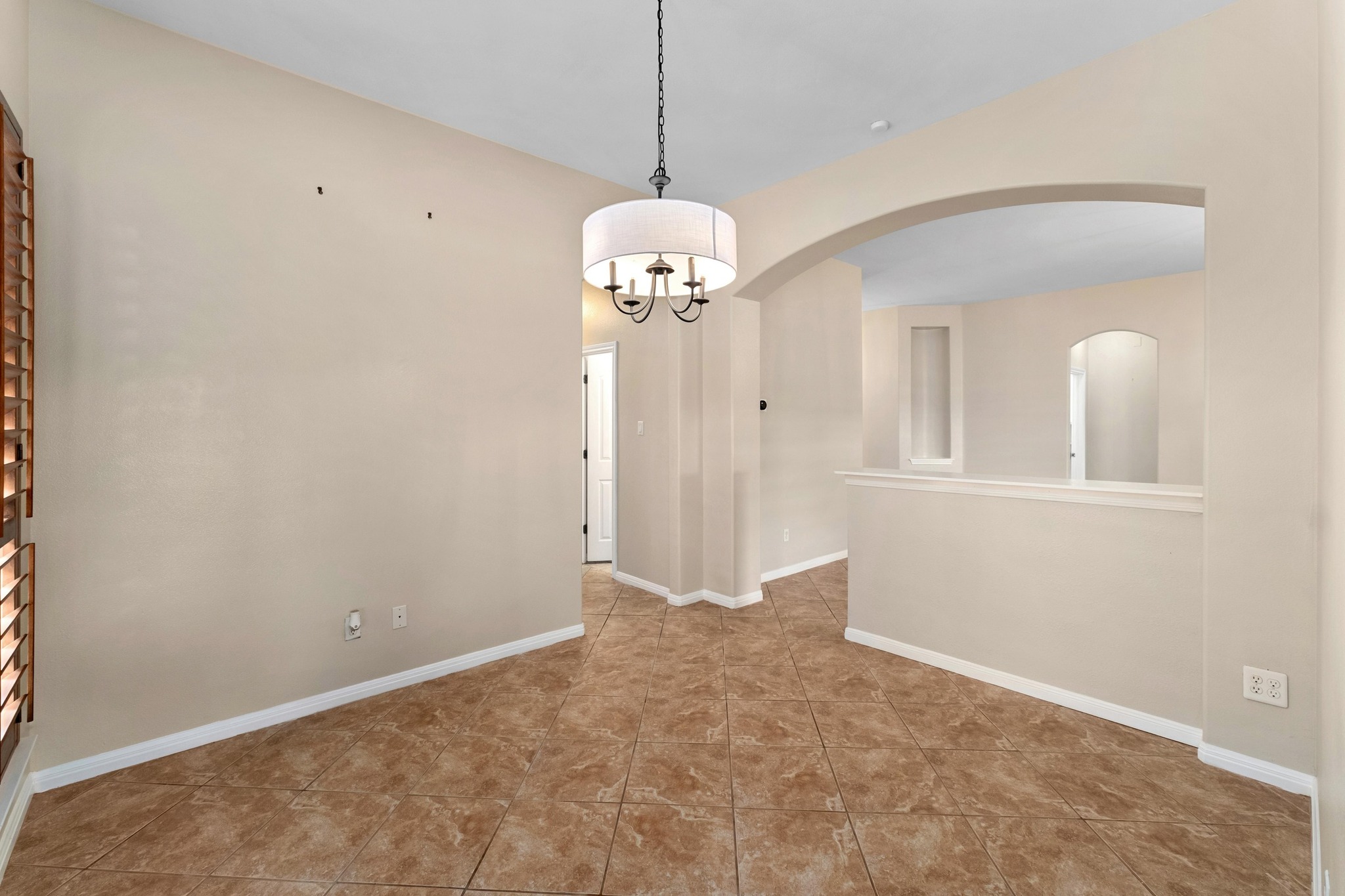 1021 Westland Ridge Road Dripping Springs, TX 78620 - Photo 28 of 33 Formal dining area