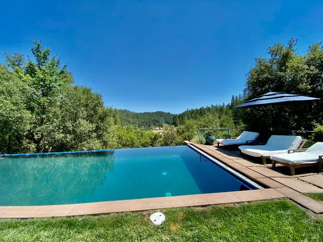 $13,950 | 3594 Silverado Trail North, St. Helena, CA 94574