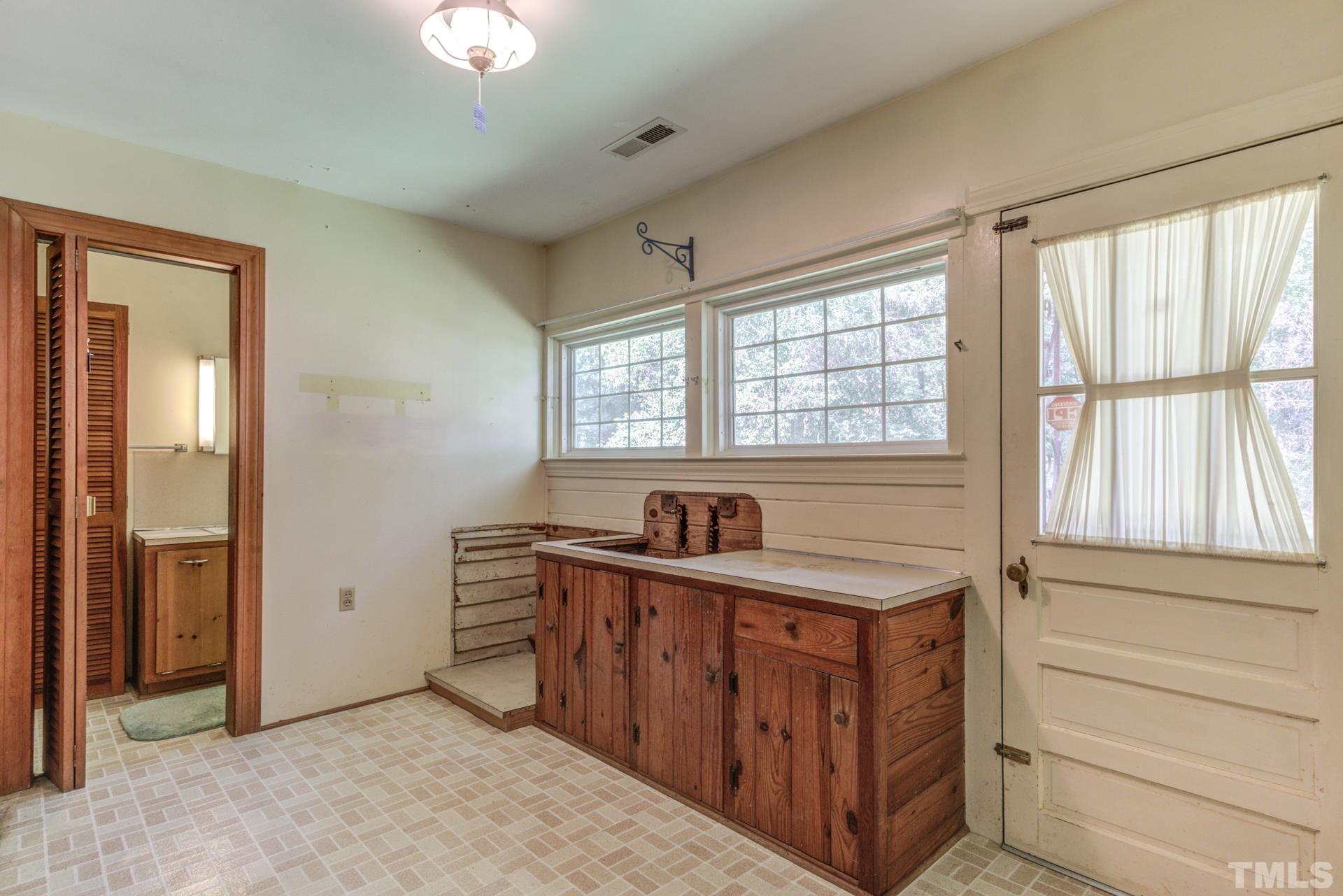 9104 Penny Road Raleigh, NC 27606 - Photo 22 of 26