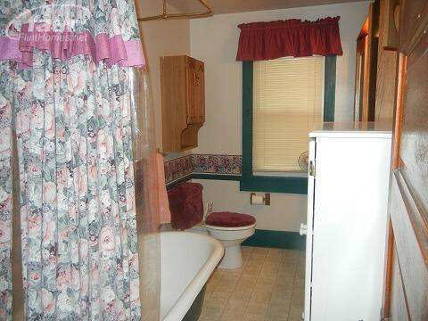 2384 Parmenter Road Corunna, MI 48817 - Photo 11 of 14 20396298-10.JPG