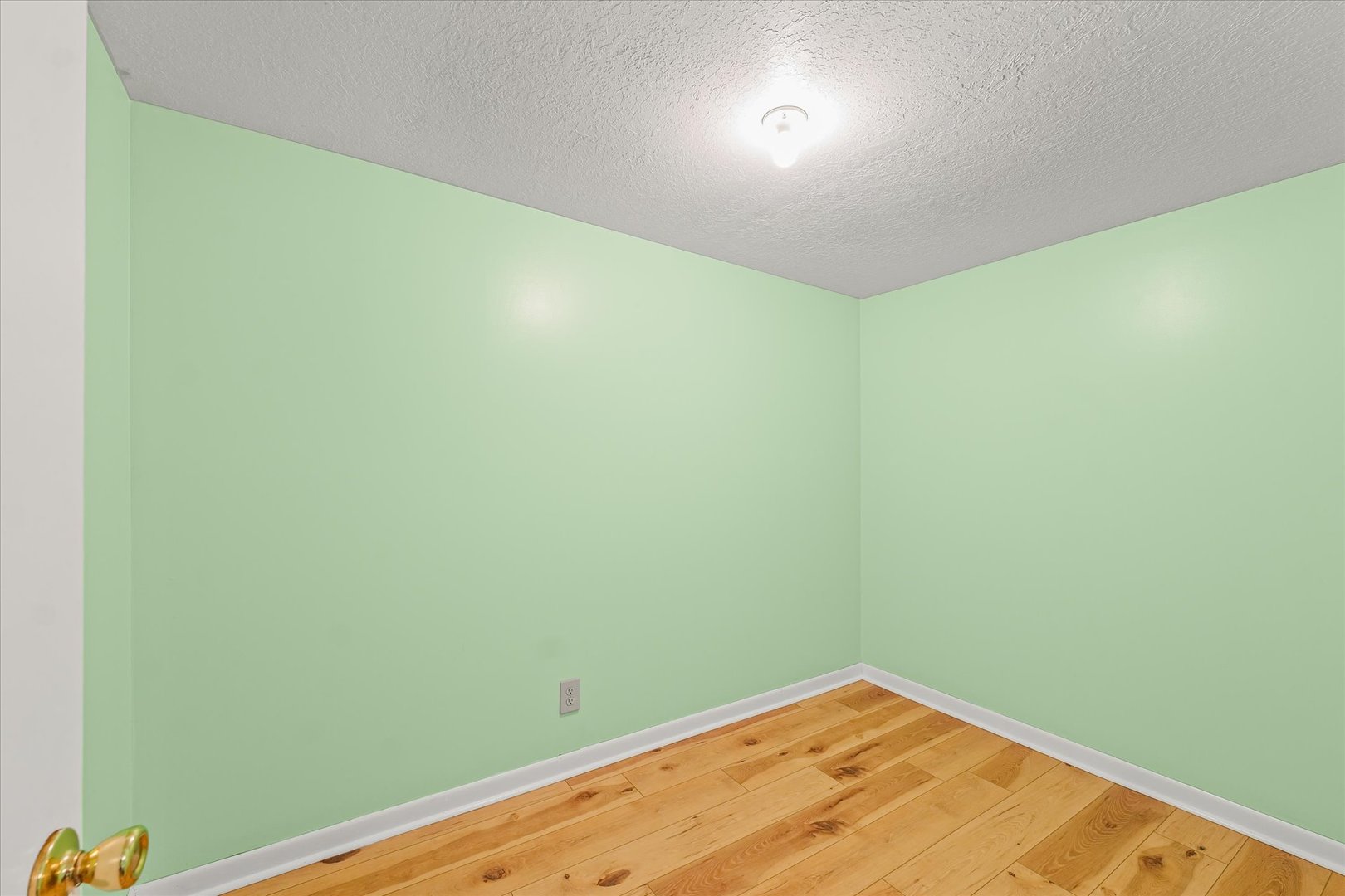 16322 Shangri La Road Oakwood, IL 61858 - Photo 15 of 42 a view of a big room with empty space