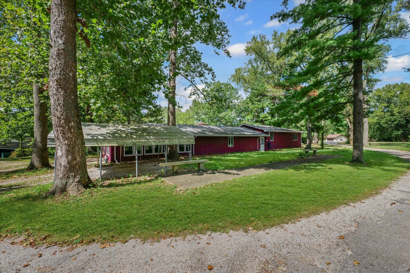 16322 Shangri La Road Oakwood, IL 61858 - Photo 40 of 42 a view of backyard of house with green space