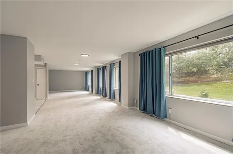 $304,950 | 4550 Warwick Boulevard, Unit 210211, Kansas City, MO 64111