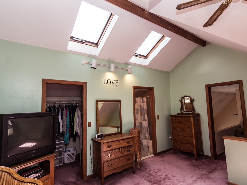 365 W Road Burrillville, RI 02830 - Photo 20 of 29