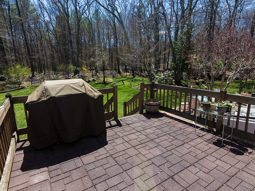 365 W Road Burrillville, RI 02830 - Photo 7 of 29