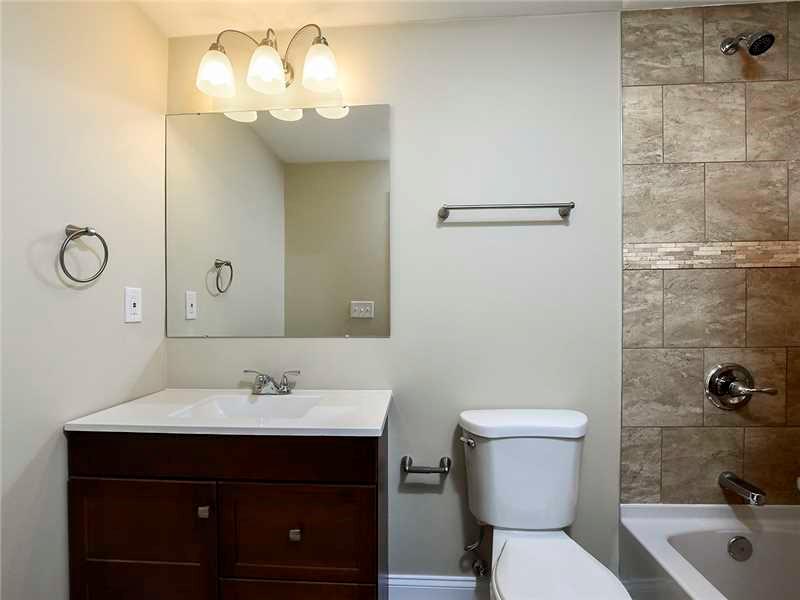 549 Lindsay Road Carnegie, PA 15106 - Photo 15 of 22 Full Bath.