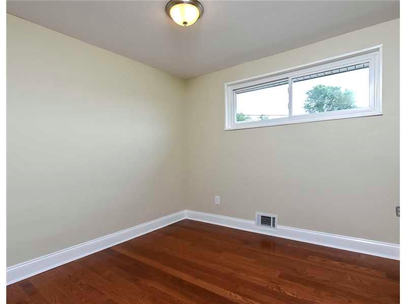 549 Lindsay Road Carnegie, PA 15106 - Photo 10 of 22 Bedroom.