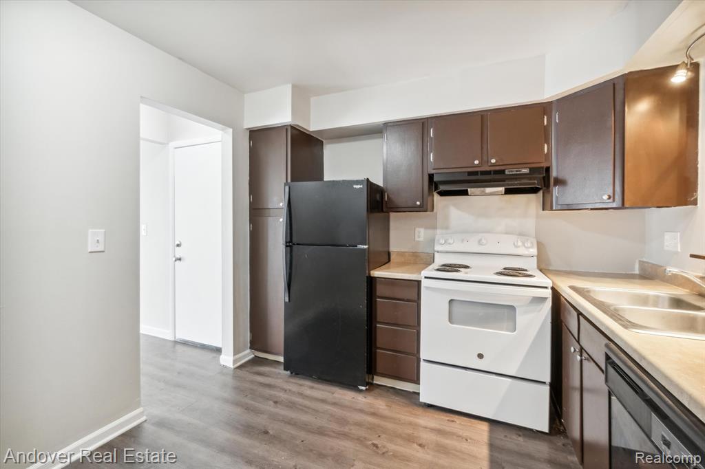 330 South Drake Road, Unit M08 Kalamazoo, MI 49009 - Photo 54 of 64