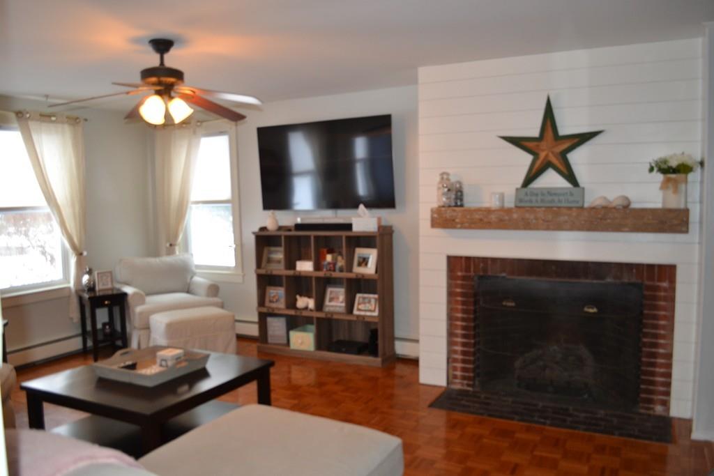 27 Wethersfield Street Rowley, MA 01969 - Photo 3 of 21 Gallery Image 3