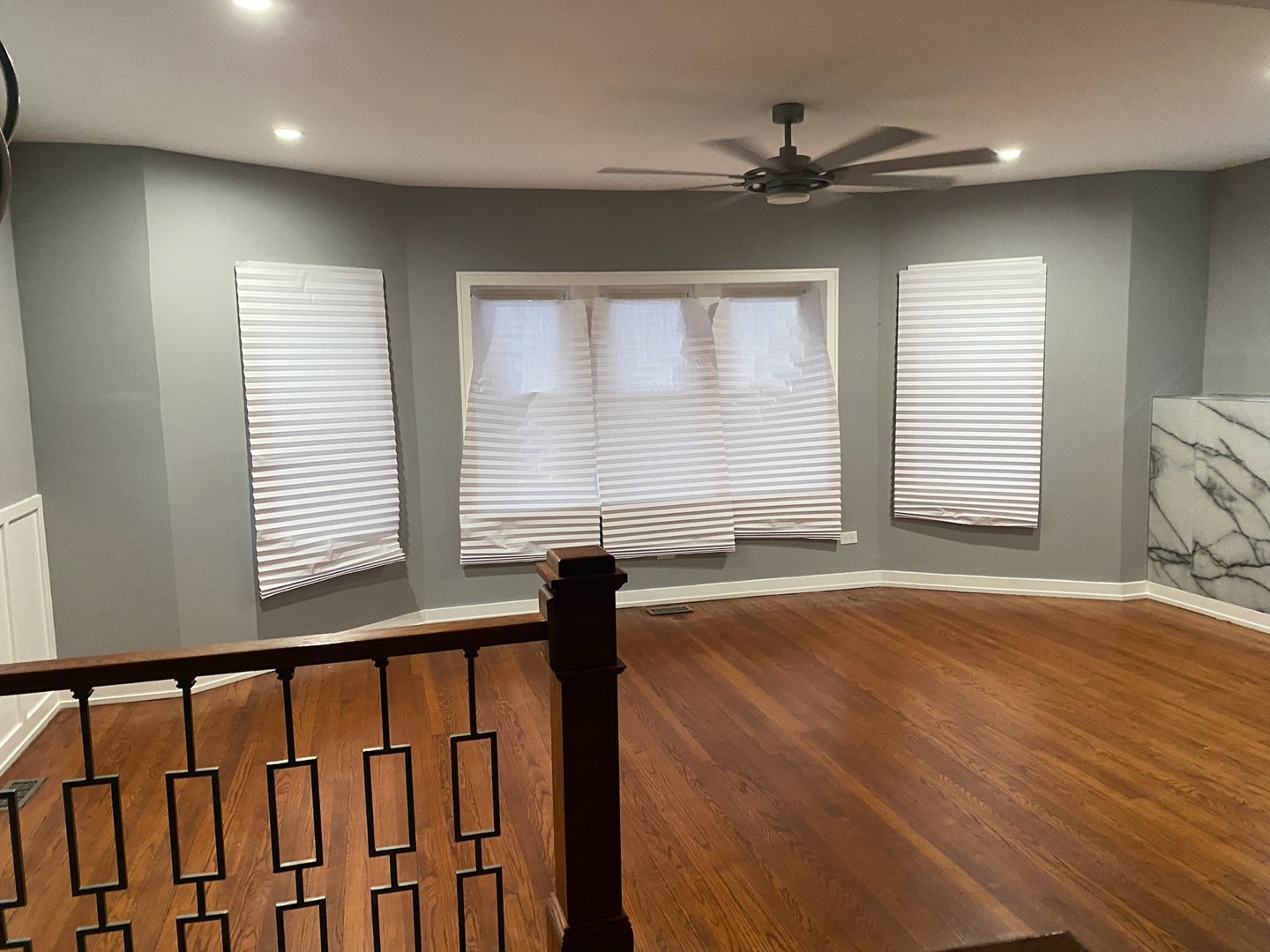 7806 South Rhodes Avenue Chicago, IL 60619 - Photo 5 of 29 a view of an empty room with a window