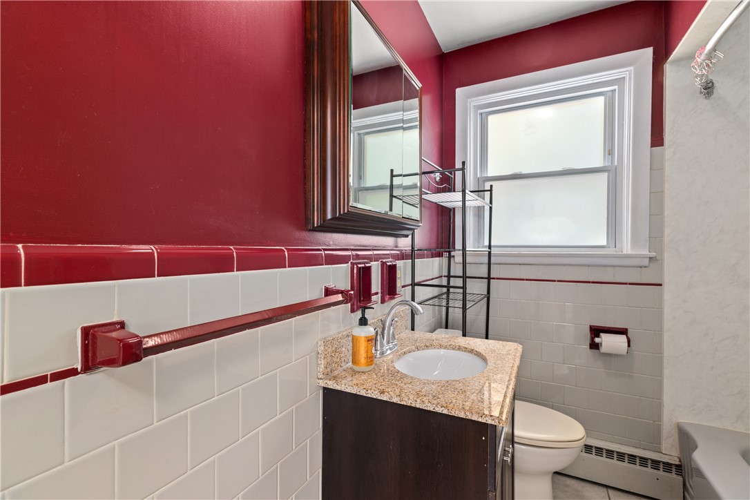 389 Great Road Lincoln, RI 02865 - Photo 15 of 24 Gallery Image 15