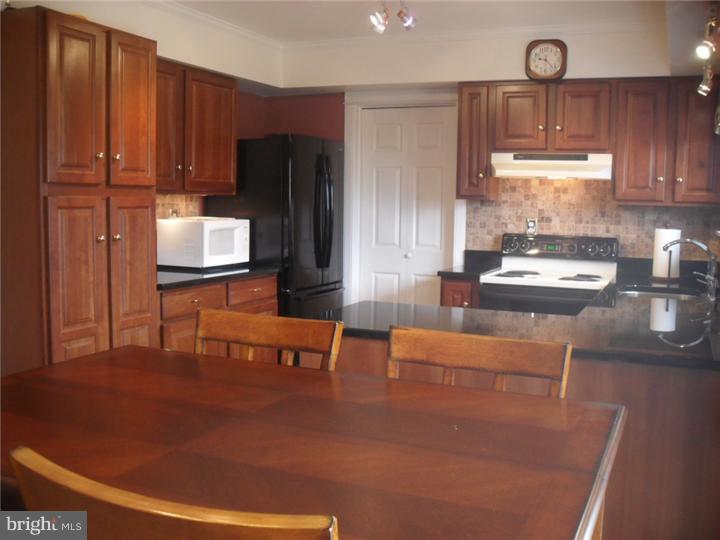 16 Hanover Road Marlton, NJ 08053 - Photo 2 of 20