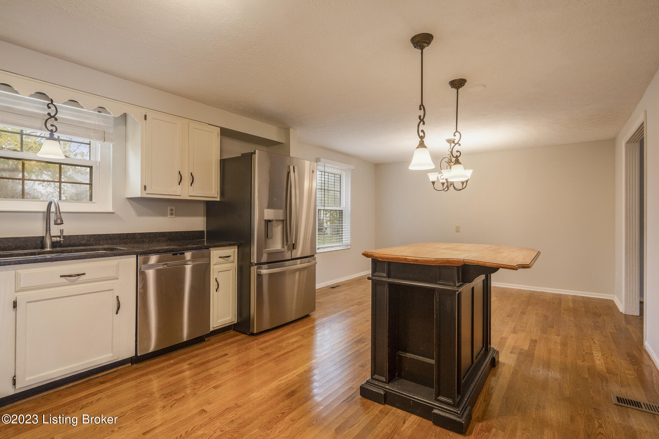 320 Fairmeade Road Louisville, KY 40207 - Photo 16 of 48 Kitchen