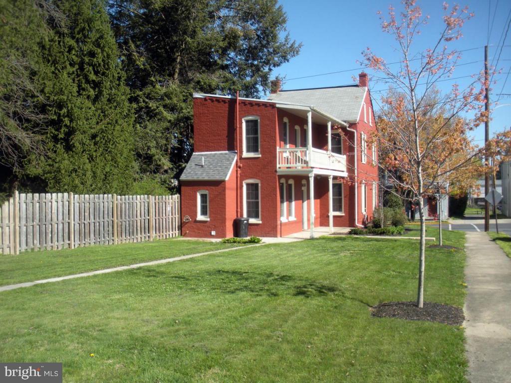 334 East Main Street Lititz, PA 17543 - Photo 23 of 26