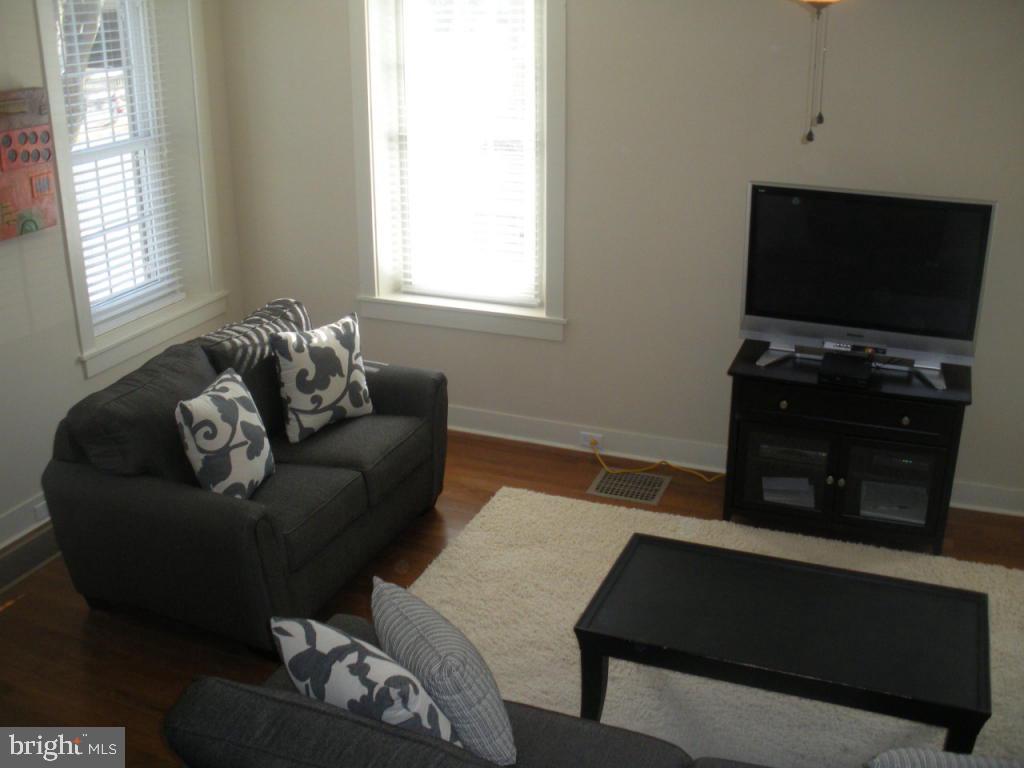 334 East Main Street Lititz, PA 17543 - Photo 5 of 26