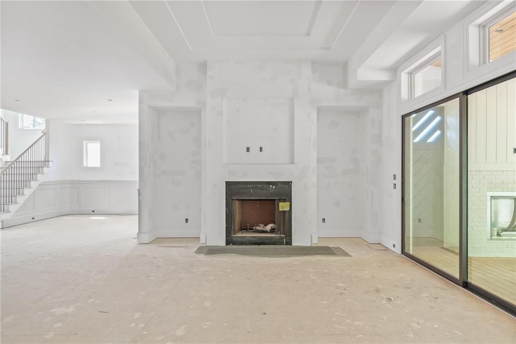 10910 Woodstock Road Roswell, GA 30075 - Photo 10 of 20