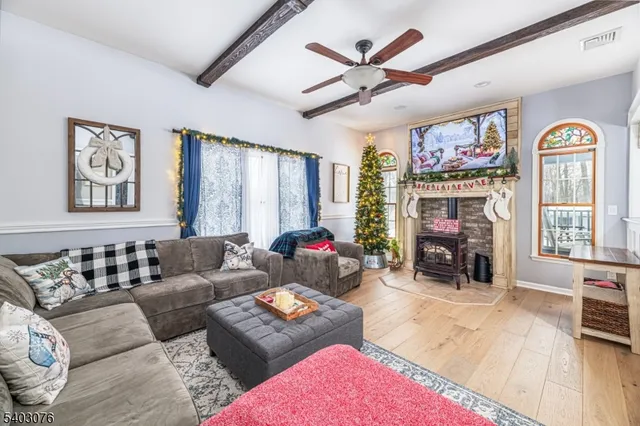 $679,000 | 1 Donna Lynn Terrace, Vernon, NJ 07461