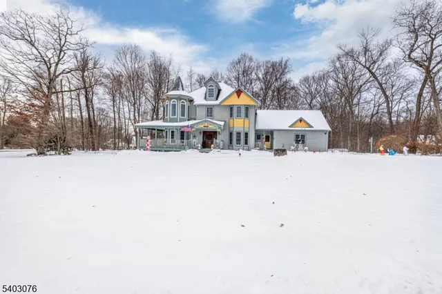 $679,000 | 1 Donna Lynn Terrace, Vernon, NJ 07461