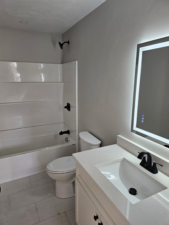 12 Benham Street Worcester, MA 01604 - Photo 6 of 10