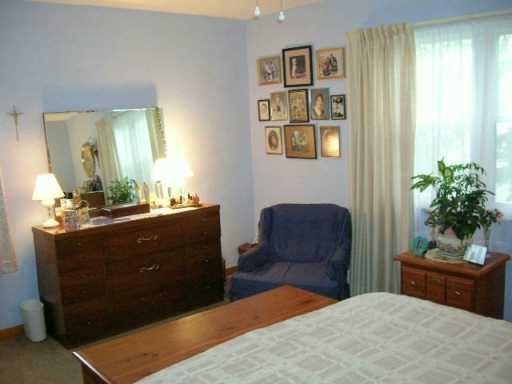 725 Cascade Road Forest Hills, PA 15221 - Photo 5 of 7 Gallery Image 5