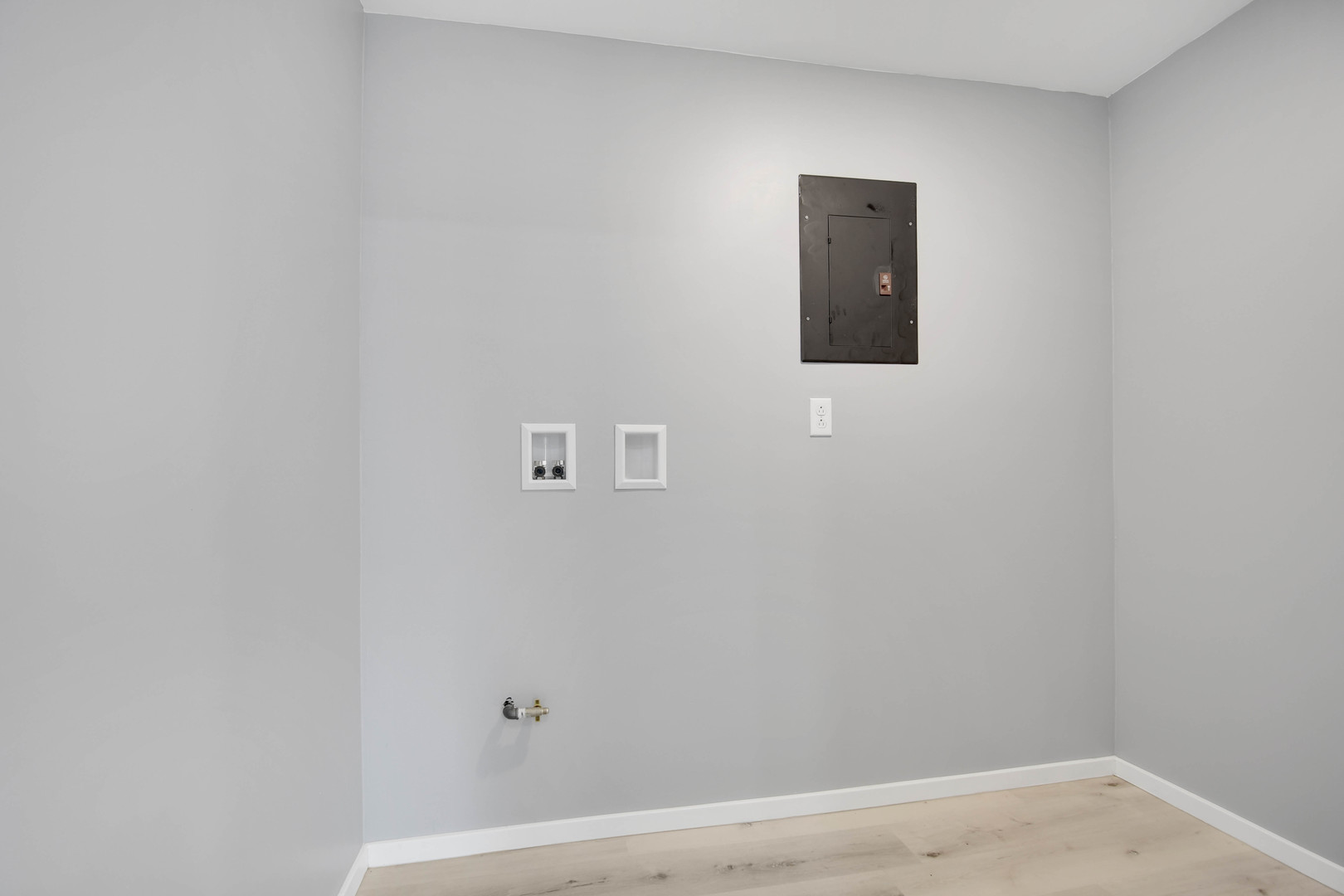 3813 Morgan Street Steger, IL 60475 - Photo 18 of 23 a view of a small space