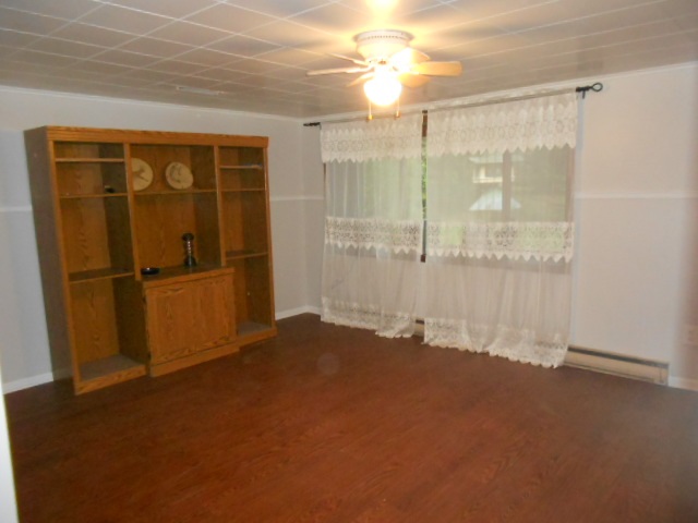 4760 Howard City Edmore Road Edmore, MI 48829 - Photo 7 of 23 1824395-6.JPG