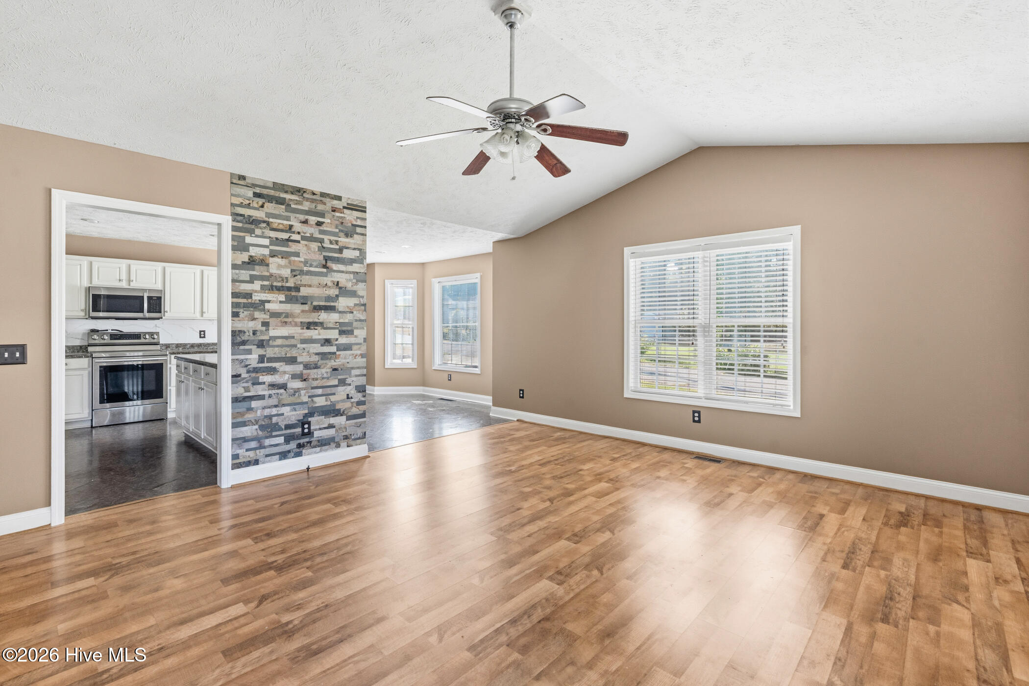 230 Colonial Drive Rockingham, NC 28379 - Photo 4 of 27