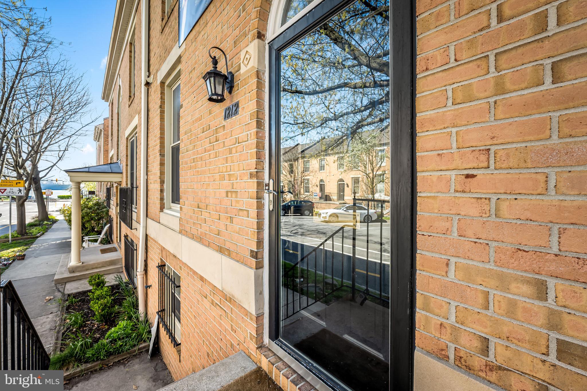 1212 South Potomac Street Baltimore, MD 21224 - Photo 3 of 38