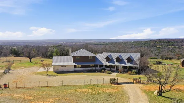 $2,500,000 | 30875 North Us Highway, Lipan, TX 76462