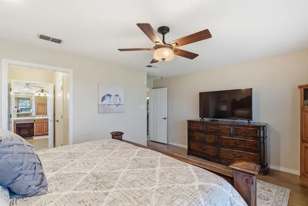 $2,500,000 | 30875 North Us Highway, Lipan, TX 76462