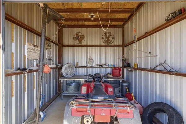 $2,500,000 | 30875 North Us Highway, Lipan, TX 76462