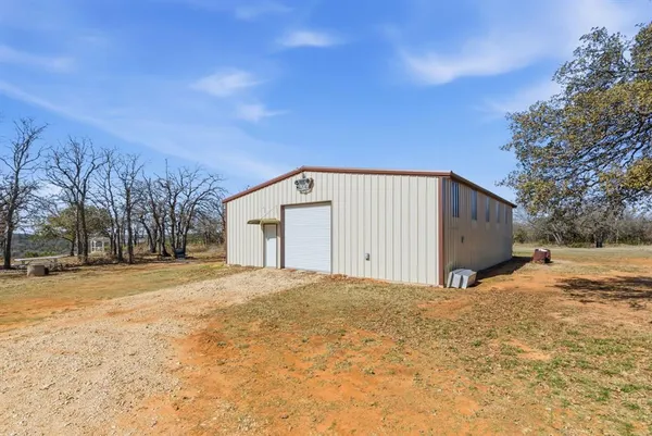 $2,500,000 | 30875 North Us Highway, Lipan, TX 76462