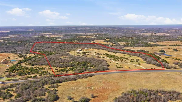 $2,500,000 | 30875 North Us Highway, Lipan, TX 76462