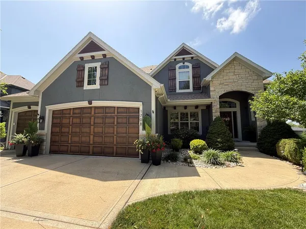 $665,000 | 1708 Northeast Woodland Shores Lane, Lee's Summit, MO 64086