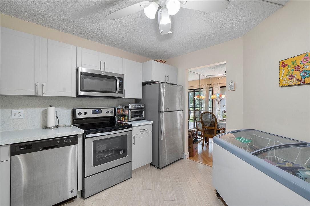 5749 Camino Del Sol, Unit 201 Boca Raton, FL 33433 - Photo 2 of 29 Photo 2