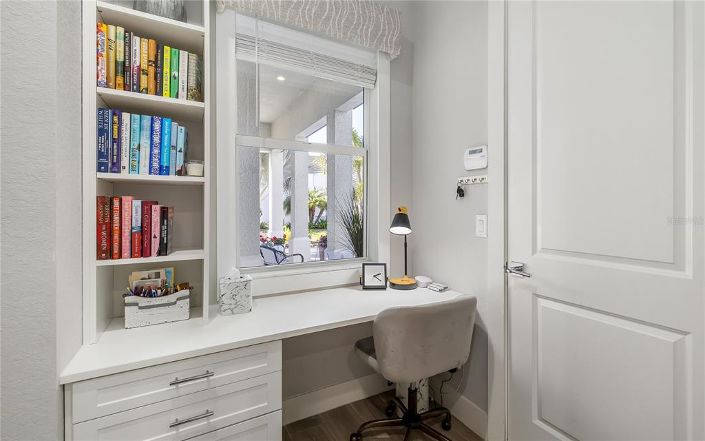 8362 Redonda Loop Bradenton, FL 34202 - Photo 30 of 58 a bathroom with a sink and a mirror