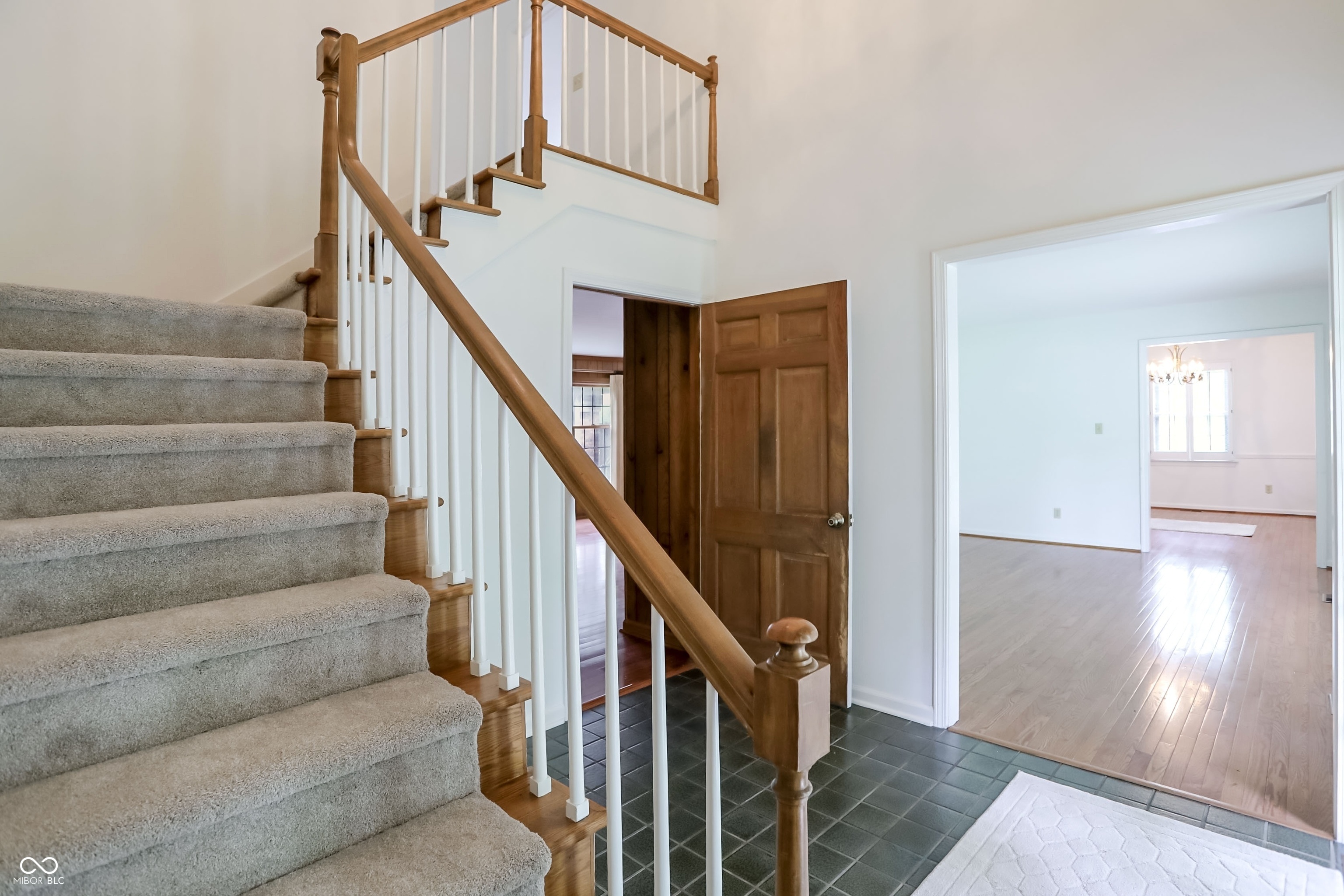7363 Johnson Road Indianapolis, IN 46250 - Photo 5 of 77