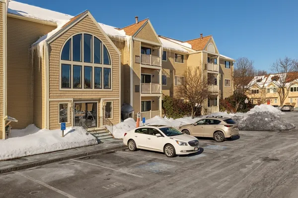 $1,700 | 109 Hunters Run Place, Unit 109, Haverhill, MA 01832