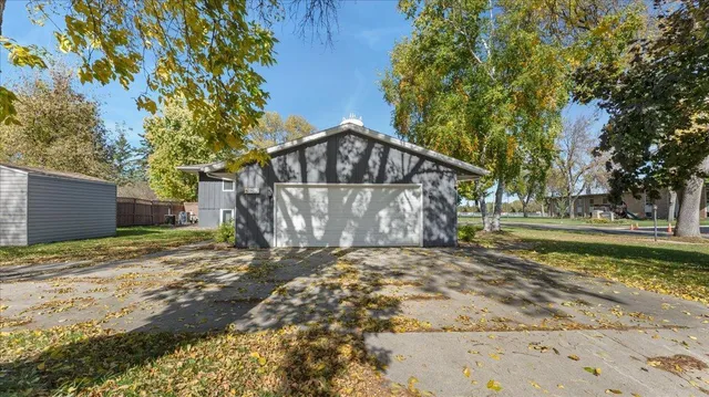 $400,000 | 900 13th Avenue Southwest, Willmar, MN 56201