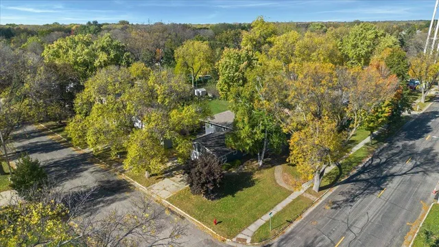 $400,000 | 900 13th Avenue Southwest, Willmar, MN 56201