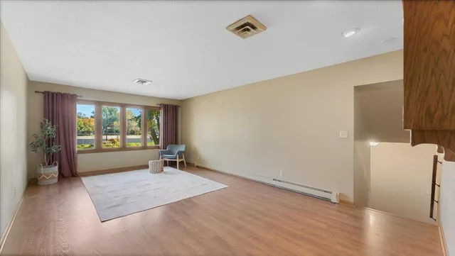 $400,000 | 900 13th Avenue Southwest, Willmar, MN 56201