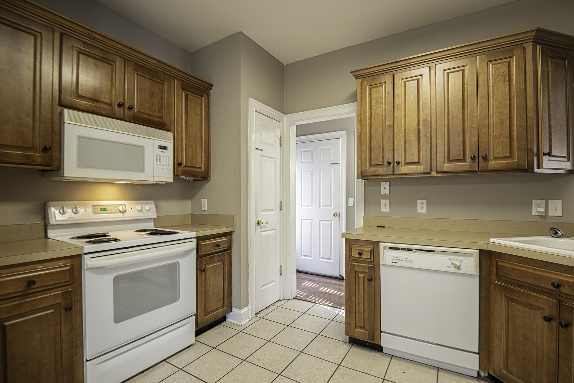1344 Springview Drive Chattanooga, TN 37421 - Photo 14 of 29 KHP14 (41)