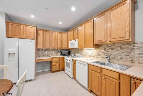 $399,000 | 9116 Warren's Way, Unit 116, Wanaque, NJ 07465